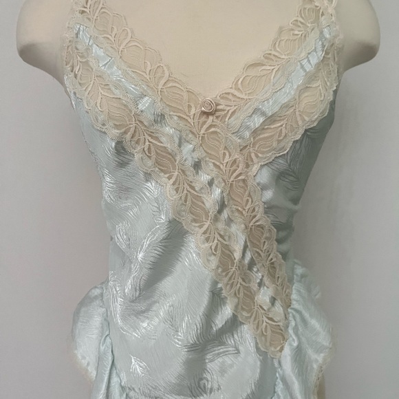 SOLD - Picture 2 of 4